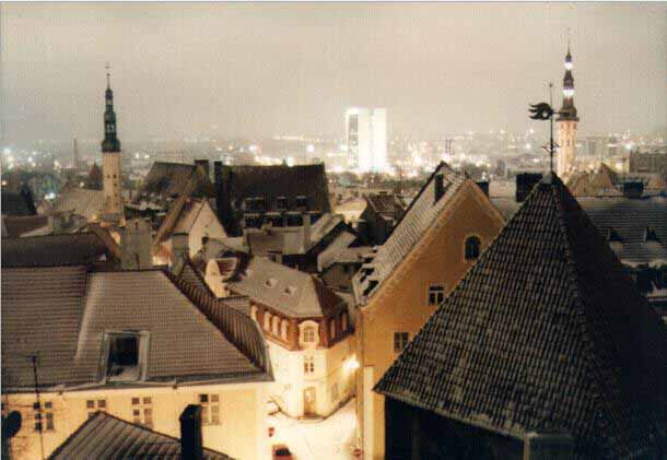 tallinn_rooves.jpg